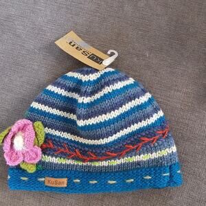NWT Kusan Women's Blue White 100% Wool Striped Print Ribbed Knit Beanie Cap